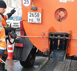 Ижевские дорожники начали устранять аварийные дефекты на автомагистралях